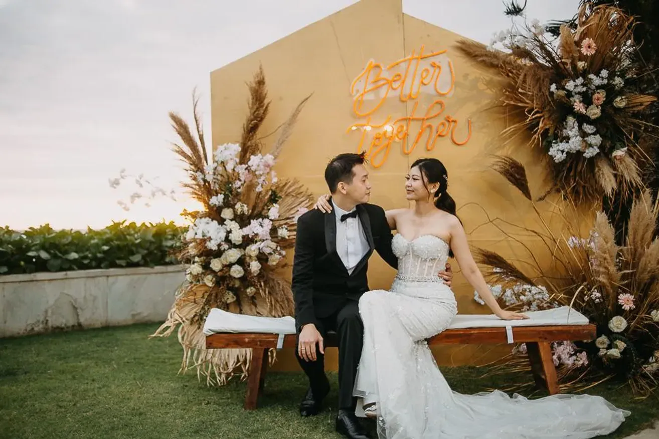 Photo session backdrop wedding beachfront venue